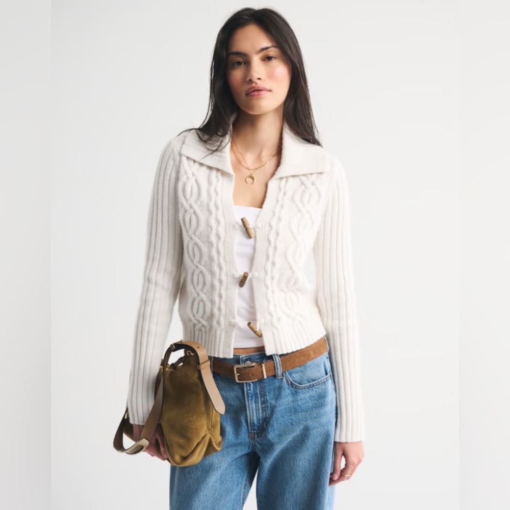 NWT Abercrombie & Fitch Cream Cardigan with Toggle Closures